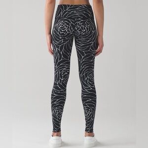 Lululemon High rise Wunder Under full length Luxtreme sz 4